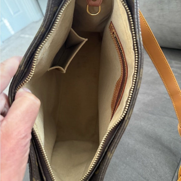 Louis Vuitton Crossbody Bag Monogram Canvas - Picture 2 of 11